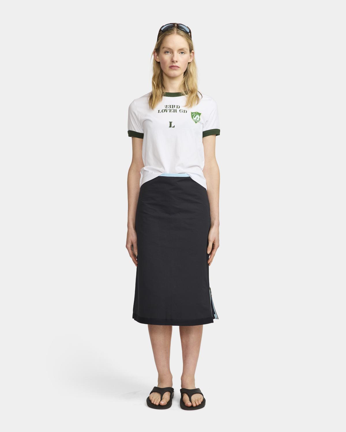 Larriet Women’s Lantra Skirt Navy