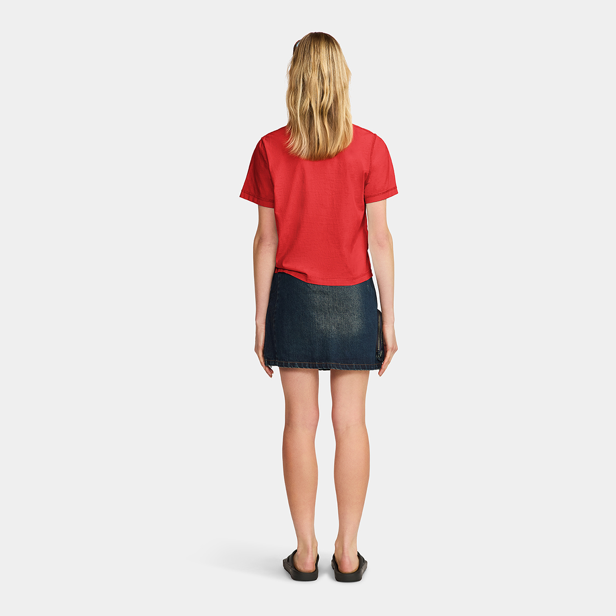 Larriet Women's Blind Tee Red