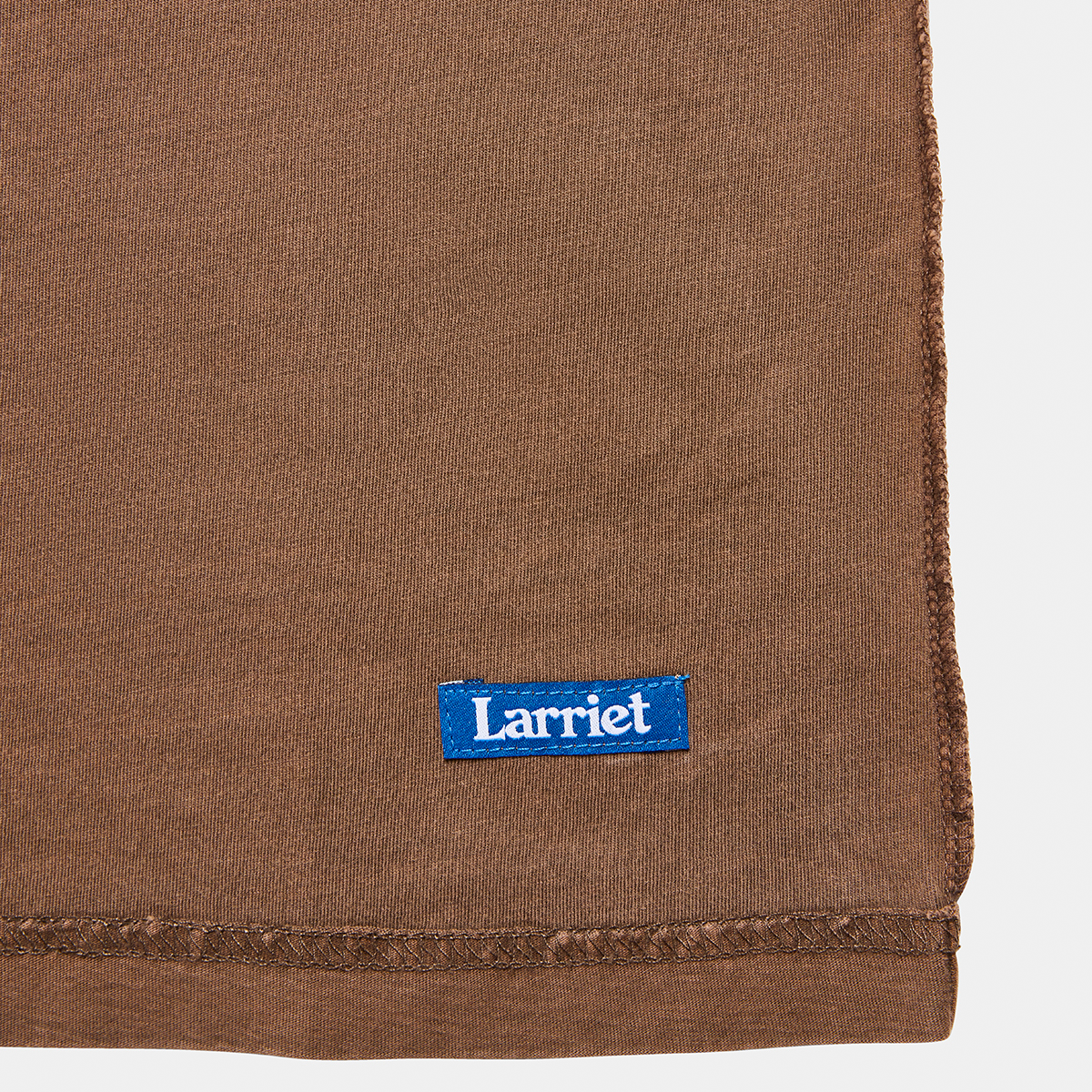 Larriet Women's Blind Tee Brown