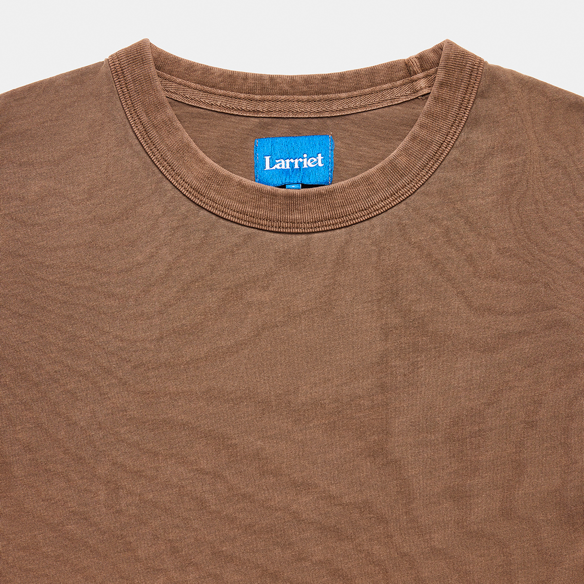 Larriet Women's Blind Tee Brown